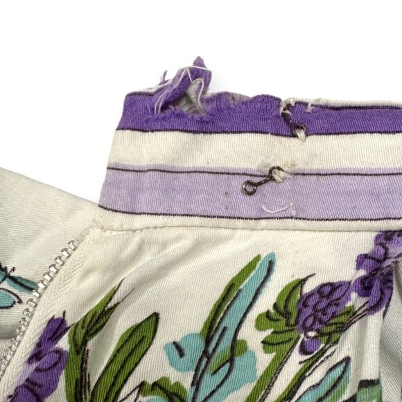 VINTAGE | Size 2 | Cream Purple and Green Floral + Stripe Print Pleated Skirt - Picture 5 of 6